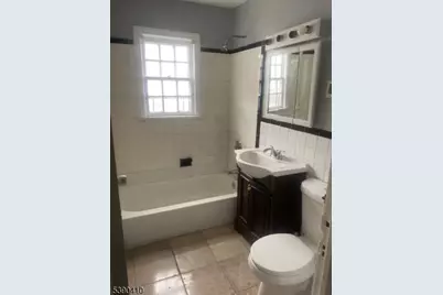 8 McGotty Pl #2, Irvington, NJ 07111 - Photo 4