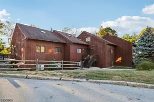 1 Powderhorn Ct, Vernon, NJ 07462 - Photo 1