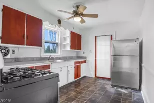 67 Pleasant Ave, Edison, NJ 08837 - Photo 16