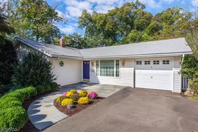 9 Roseland Ave, Roseland, NJ 07068 - Photo 1