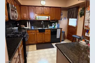 267 Park Ave, Nutley, NJ 07110 - Photo 10