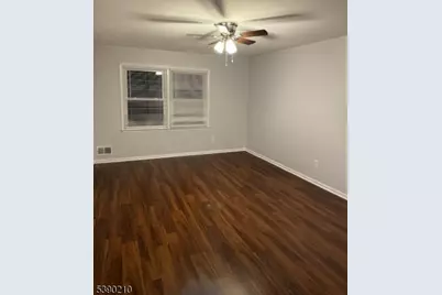 1 Upperbrook Ct, Sayreville Boro, NJ 08859 - Photo 10