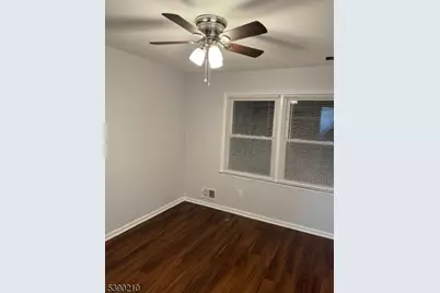 1 Upperbrook Ct, Sayreville Boro, NJ 08859 - Photo 8