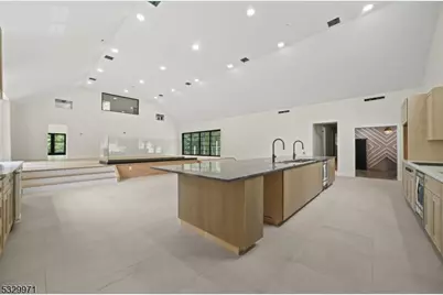 136-2 Mount Harmony Rd, Bernardsville, NJ 07924 - Photo 10