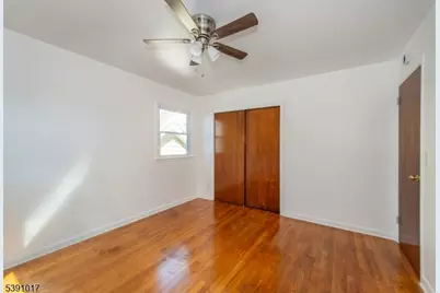 95 N 16th St, Prospect Park, NJ 07508 - Photo 26