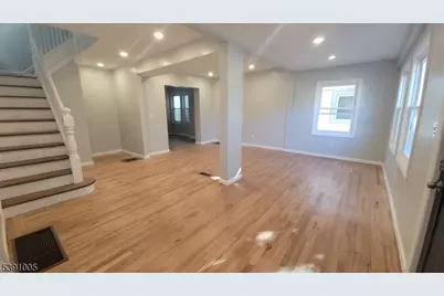 94 Sanford St, East Orange, NJ 07018 - Photo 2