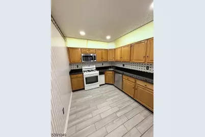 77 Howard St, Newark, NJ 07103 - Photo 4