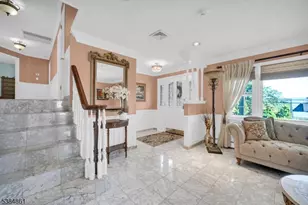 33 Hillside Dr, North Haledon, NJ 07508 - Photo 4