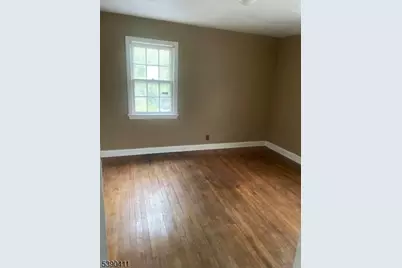 10 McGotty Pl #4, Irvington, NJ 07111 - Photo 4