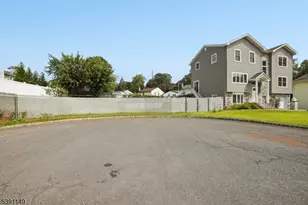 18 Boyd Terrace, Kenilworth, NJ 07033 - Photo 2