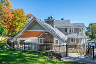 368 Hartshorn Dr, Millburn Twp., NJ 07078 - Photo 6