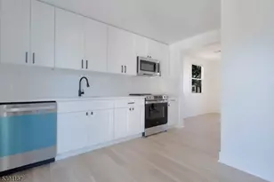 537 Prospect Ave, Old Bridge Township, NJ 08879 - Photo 6