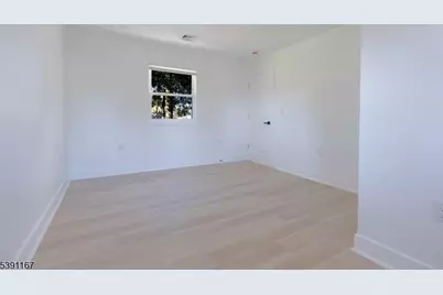 537 Prospect Ave, Old Bridge Township, NJ 08879 - Photo 8