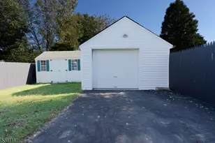 537 Prospect Ave, Old Bridge Township, NJ 08879 - Photo 20