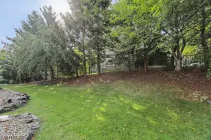 2 Bedford Dr, Bernards Township, NJ 07920 - Photo 4