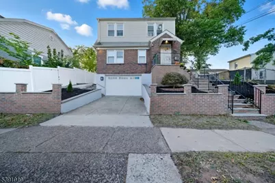 652 654E32nd St, Paterson, NJ 07513 - Photo 1