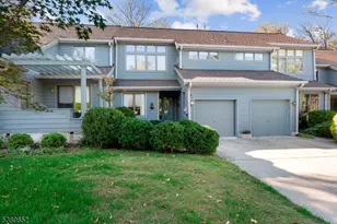 2 Waterford Ct, Lambertville, NJ 08530 - Photo 1