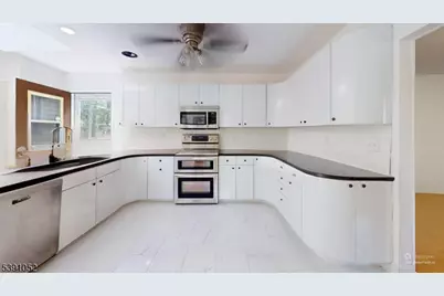 335 Elmira Trl, Hopatcong, NJ 07843 - Photo 6