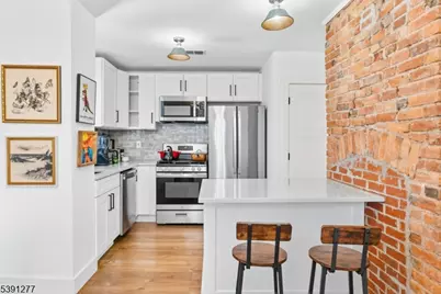 205 S Jefferson St, Orange, NJ 07050 - Photo 8