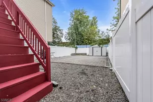 327 Fulton St, Elizabeth, NJ 07206 - Photo 16