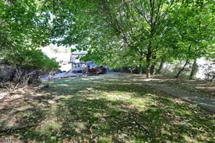 274 Goffle Rd, Hawthorne, NJ 07506 - Photo 6