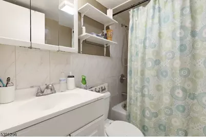 274 Goffle Rd, Hawthorne, NJ 07506 - Photo 20