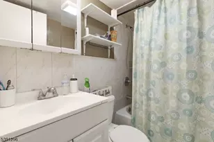 274 Goffle Rd, Hawthorne, NJ 07506 - Photo 20