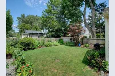 110 Orchard Rd #2, Maplewood, NJ 07040 - Photo 20