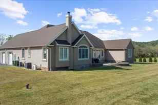 4A Deer Ct, Holland Township, NJ 08848 - Photo 4