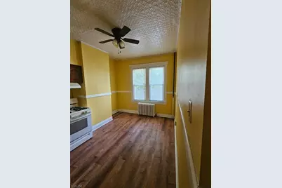 212 Wilkinson Ave, Jersey City, NJ 07305 - Photo 8