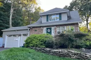 10 Park Pl, North Caldwell, NJ 07006 - Photo 1