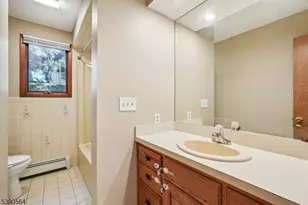 8 Cambridge Rd, Totowa, NJ 07512 - Photo 26