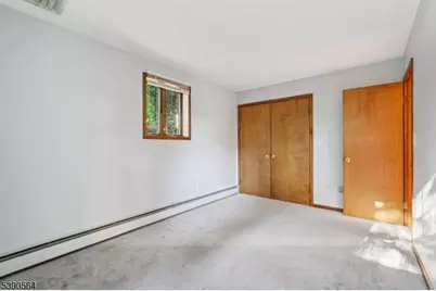 8 Cambridge Rd, Totowa, NJ 07512 - Photo 24