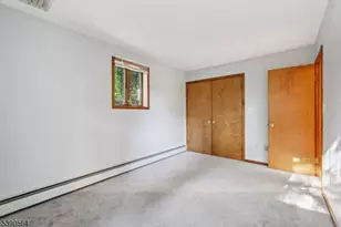 8 Cambridge Rd, Totowa, NJ 07512 - Photo 24