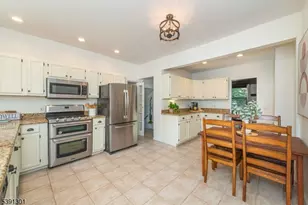 22 Arlington Ave, Caldwell, NJ 07006 - Photo 12