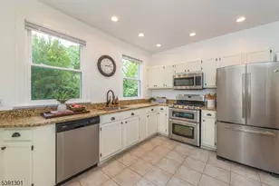 22 Arlington Ave, Caldwell, NJ 07006 - Photo 14