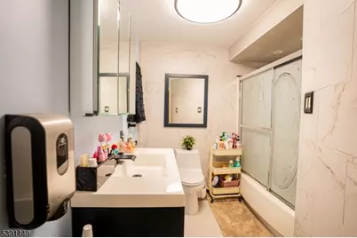 390 Forest St, Kearny, NJ 07032 - Photo 12