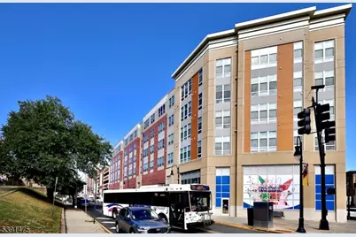 198 Glenwood Ave, Bloomfield, NJ 07003 - Photo 16