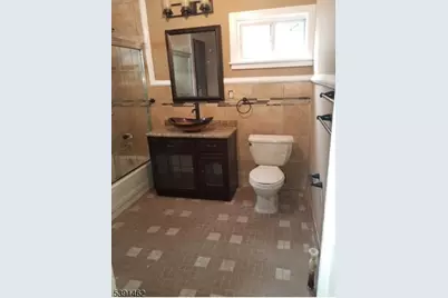 75 Osborne Pl, Irvington, NJ 07111 - Photo 24