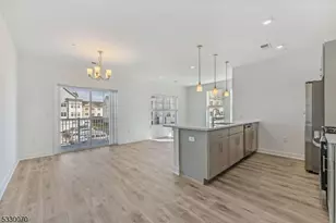 19 Parker Ln, Hanover Township, NJ 07981 - Photo 4