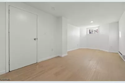 168 Sherman Ave, Newark, NJ 07114 - Photo 18