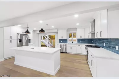 12 Wayne Ter, Bernards Township, NJ 07920 - Photo 8