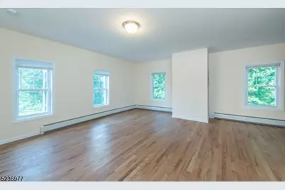 55 Gingerbread Castle Rd #2, Hamburg, NJ 07419 - Photo 4