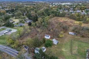 33 Sergeantsville Rd, Raritan Township, NJ 08822 - Photo 24