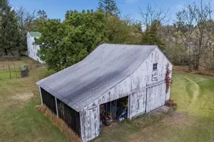 33 Sergeantsville Rd, Raritan Township, NJ 08822 - Photo 2