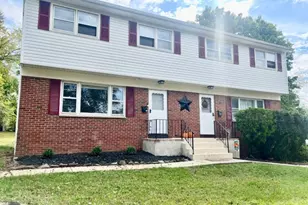 55 Lincoln Cir, Flemington, NJ 08822 - Photo 1