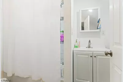 247 E 7th Ave, Roselle, NJ 07203 - Photo 20