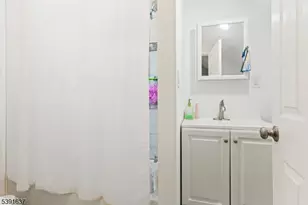 247 E 7th Ave, Roselle, NJ 07203 - Photo 20