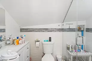 247 E 7th Ave, Roselle, NJ 07203 - Photo 18