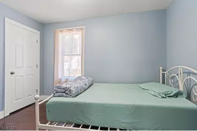 247 E 7th Ave, Roselle, NJ 07203 - Photo 12